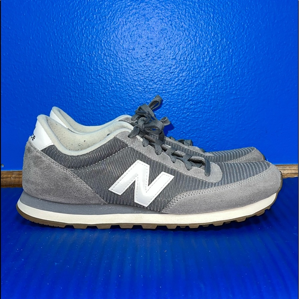 Men's Size 10.5 D New Balance 501 Grey Gum Suede Running Sneakers Shoes Gray - Picture 1 of 8